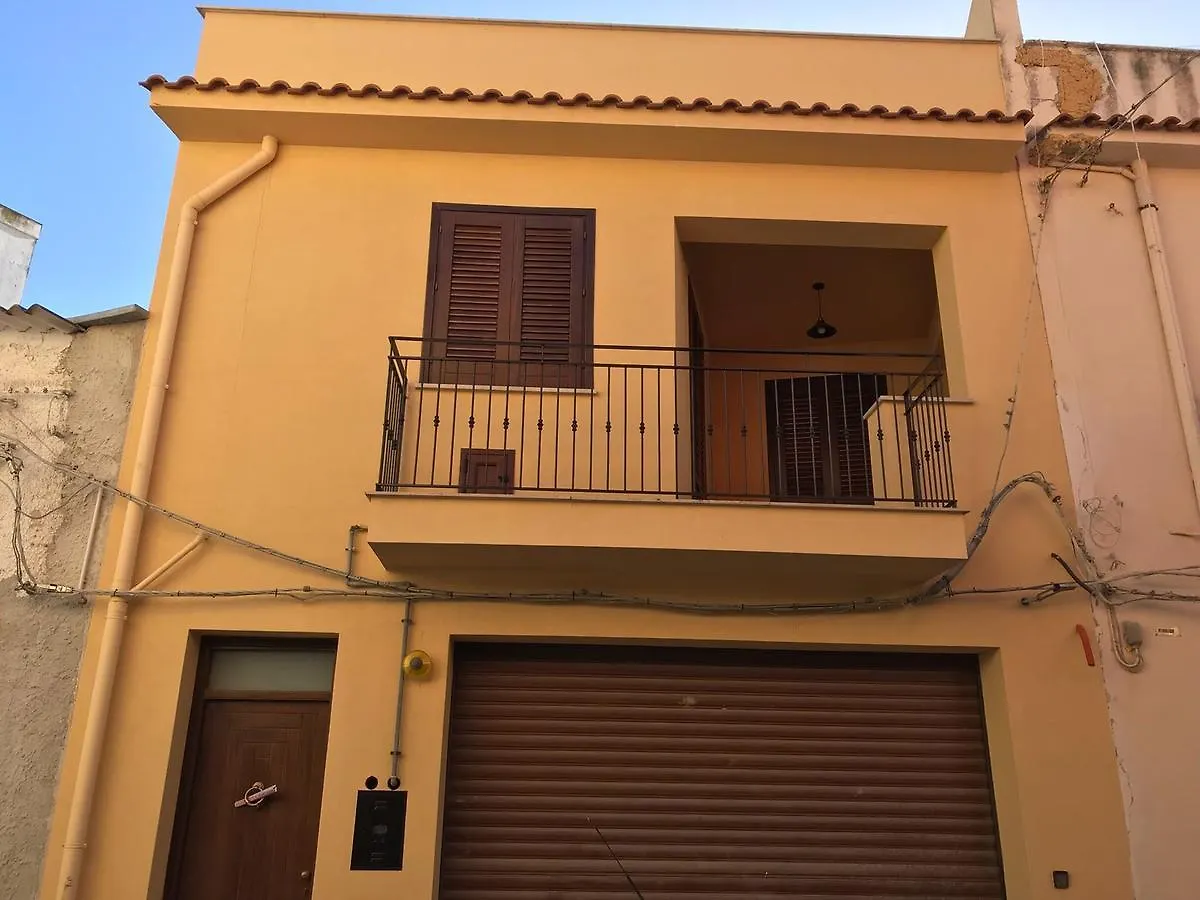 Al Sole Villa Trappeto  Trappeto (Sicily)